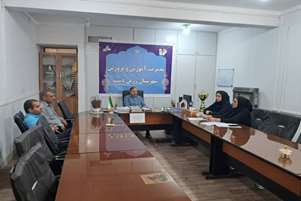 جلسه هماهنگی برون بخشی اجرای برنامه مکمل‌ یاری آهن و ویتامین D برای دانش‌ آموزان زرین دشتی برگزار شد.
